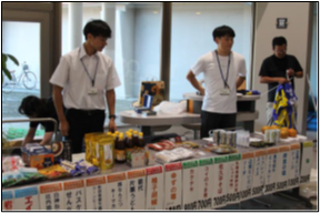 銀河連邦物産展で各共和国の物産を大樹町で販売している様子