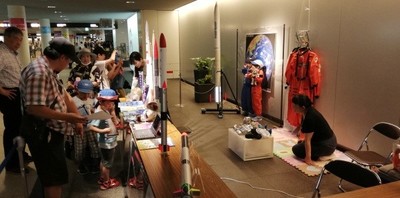 2019サイエンスパーク札幌における北海道宇宙科学技術創成センター・北海道スペースポート研究会・大樹町の出展風景の写真