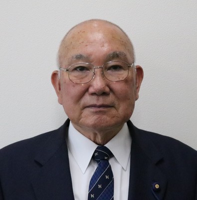 菅敏範さんの胸から上の正面写真