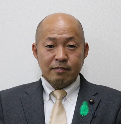 船戸健二さんの胸から上の正面写真