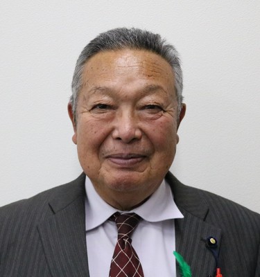 杉森俊行さんの胸から上の正面写真